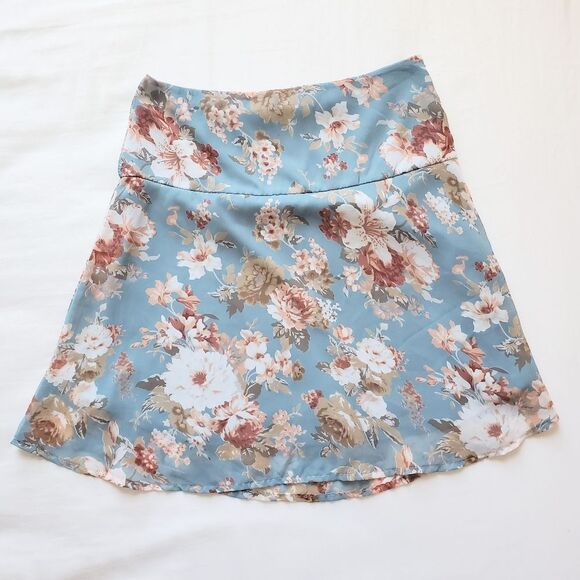 Altar'd State Floral Skirt Size S - Picture 1 of 4